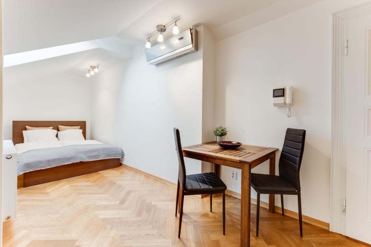 Jt'S Apartments Bilkova Str. براغ المظهر الخارجي الصورة