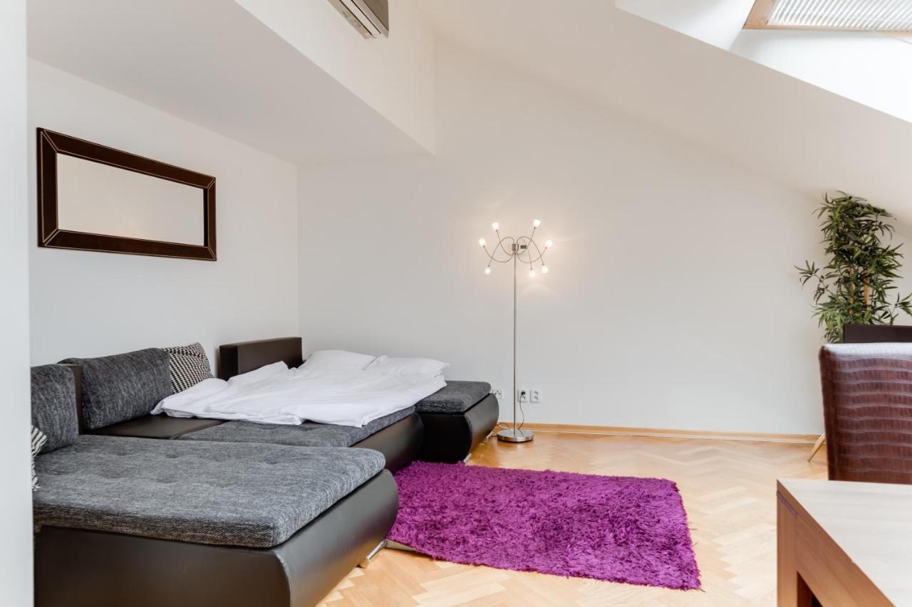 Jt'S Apartments Bilkova Str. براغ المظهر الخارجي الصورة